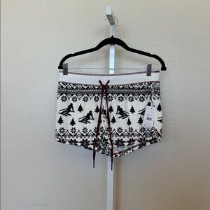NWT P.J. Salvage Ivory and Black Ski Knit Shorts